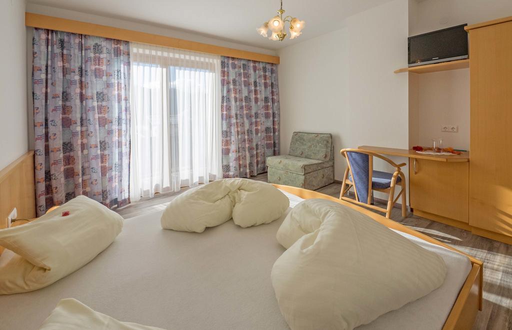 Haus Schluder - Familie Stanitzer Hotel Вайсензее Стая снимка
