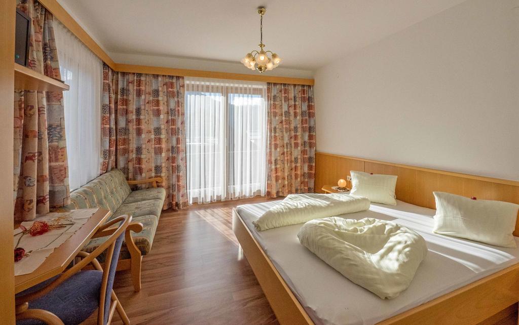 Haus Schluder - Familie Stanitzer Hotel Вайсензее Стая снимка
