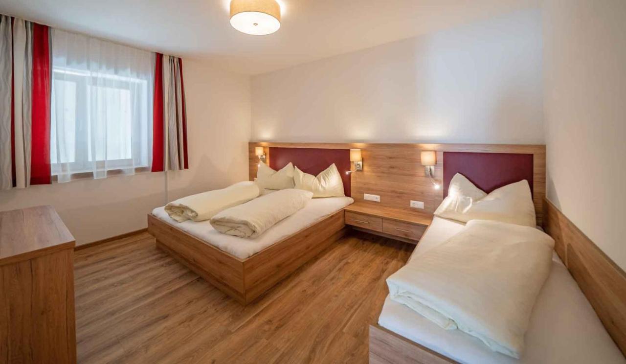 Haus Schluder - Familie Stanitzer Hotel Вайсензее Екстериор снимка